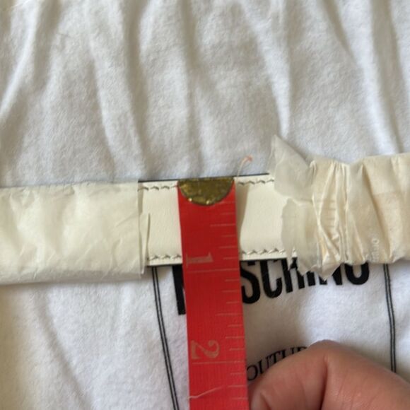 New Authentic Moschino Couture Belt Woman White Size 42 Model 7 A8006 1” Width - Picture 11 of 11